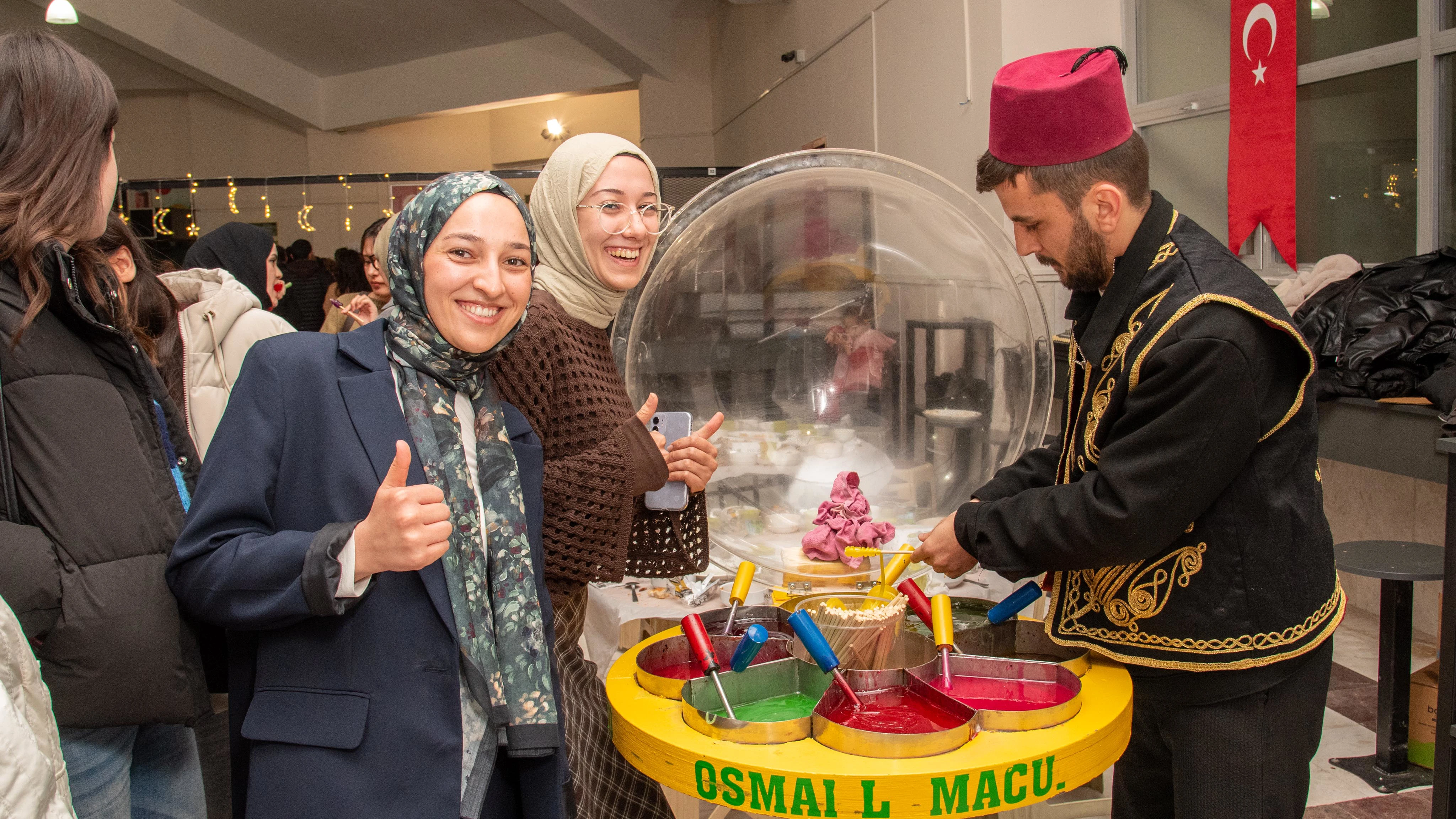 Selçuk Üniversitesi Fen Fakültesinde öğrenciler iftar programında buluştu